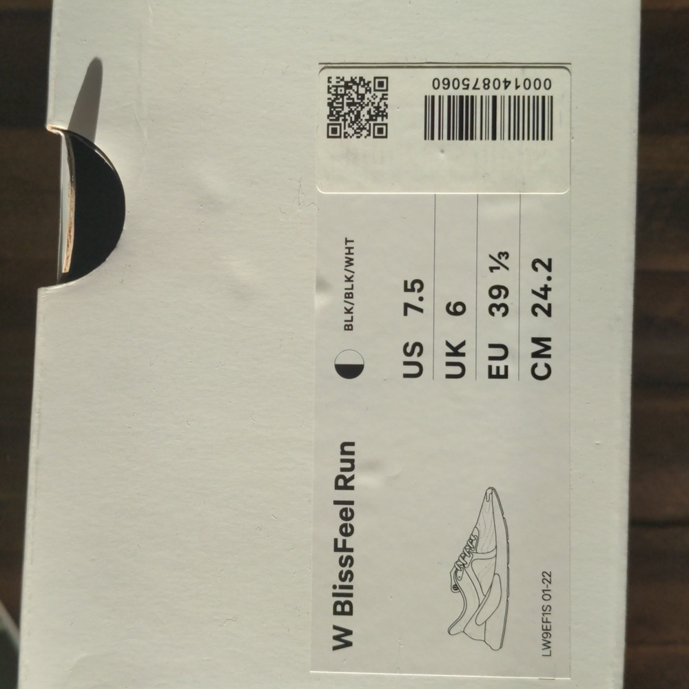 Lululemon Bliss Feel Run Sneaker